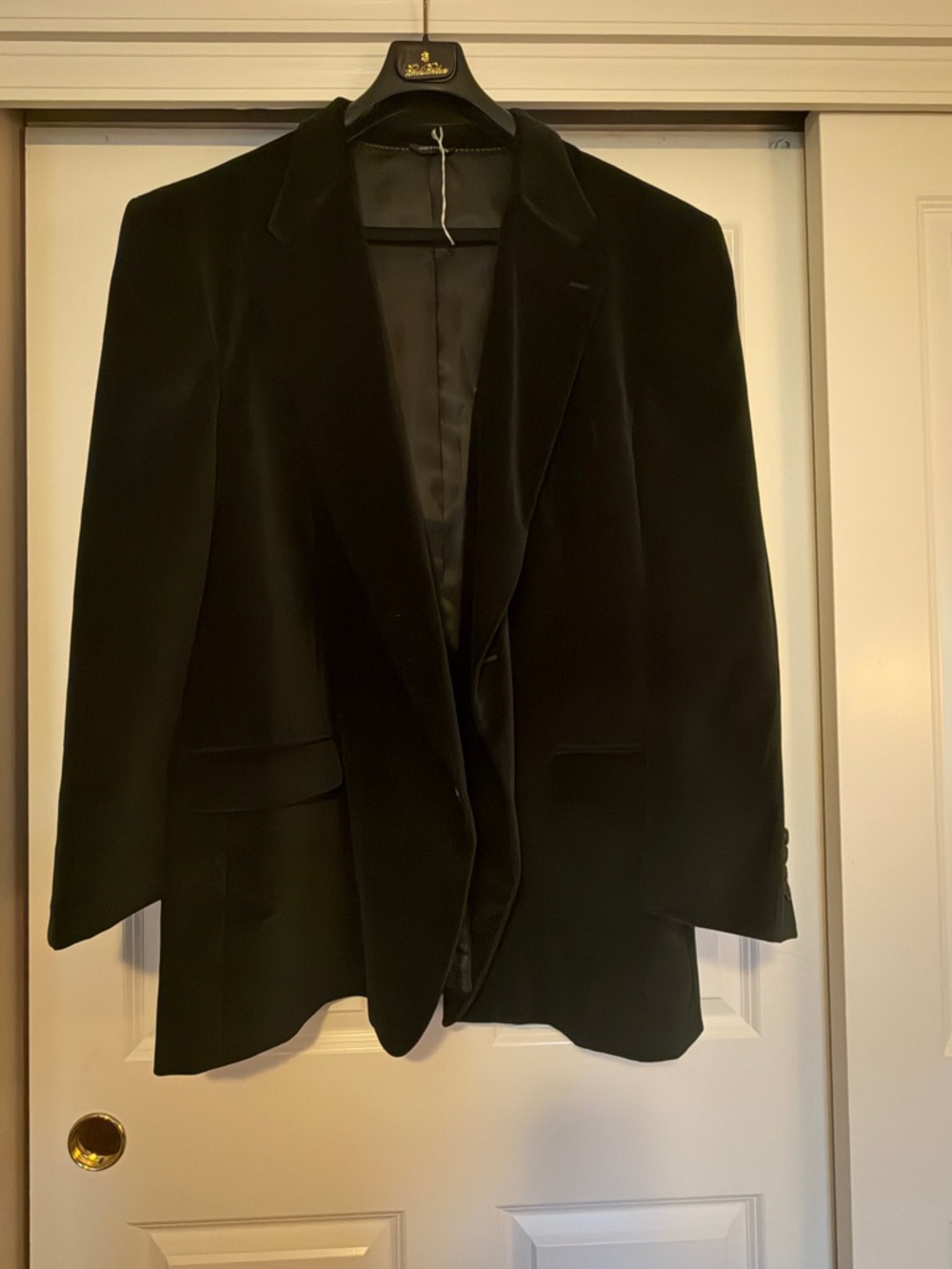 Black Velvet Men's Blazer Jacket - Classic Tailored Style